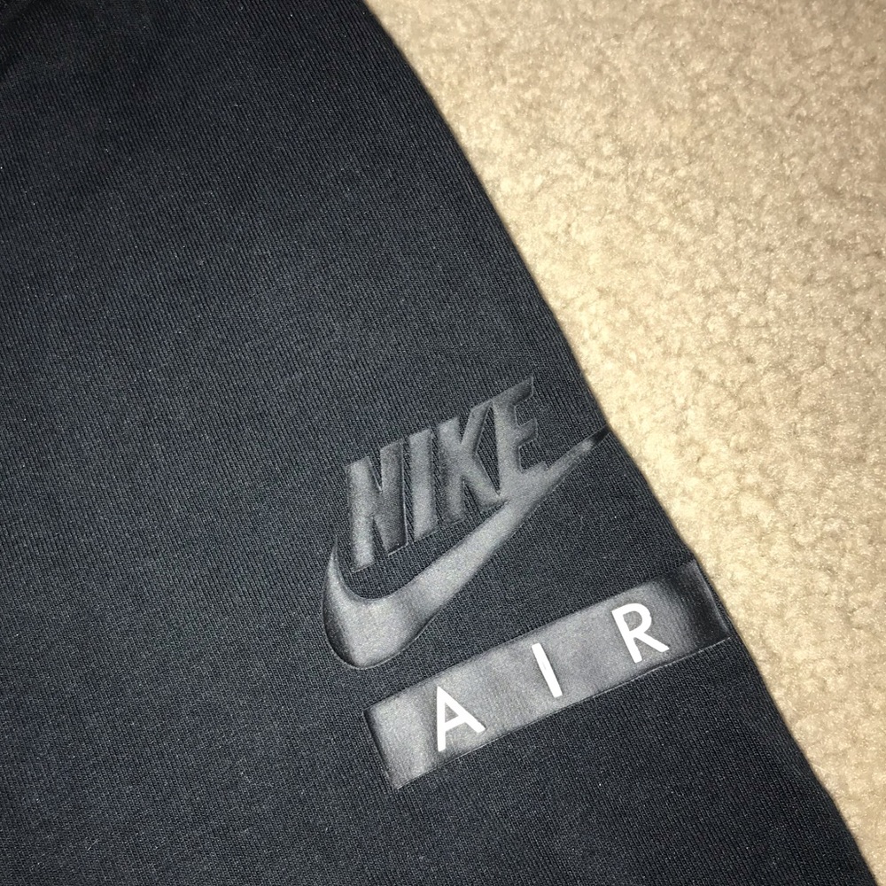 Black Nike leggings